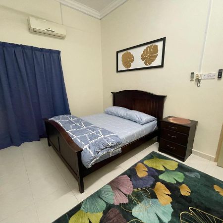 No 61 Nazirin Homestay Tmn Indah Raya 2 Manjung Lumut Kültér fotó