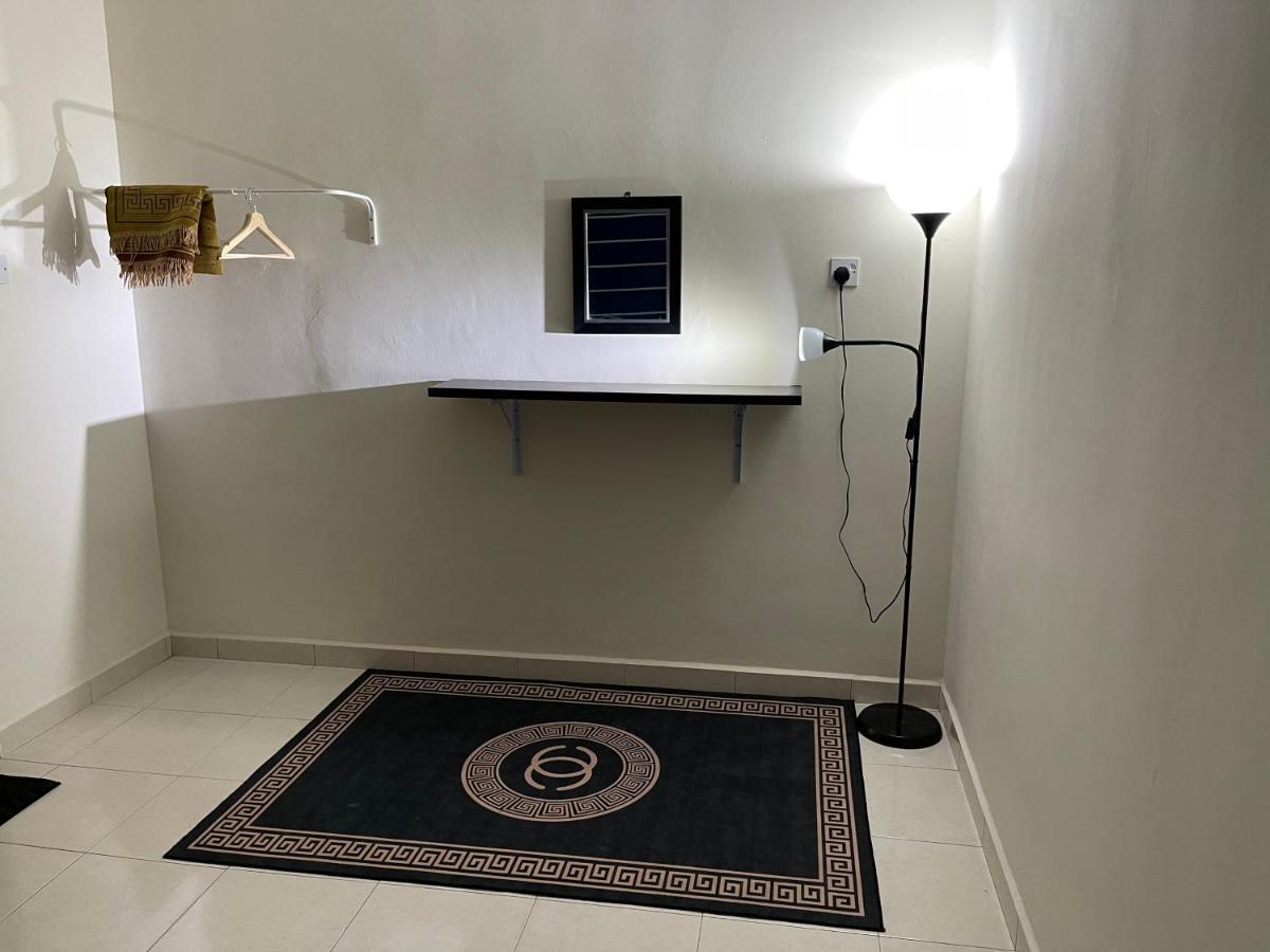 No 61 Nazirin Homestay Tmn Indah Raya 2 Manjung Lumut Kültér fotó